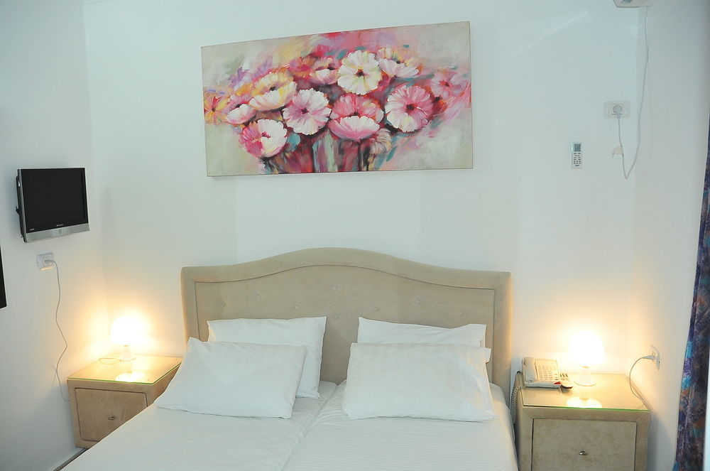 Glatt Eden Hotel Тверия Экстерьер фото